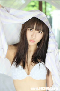 浅川梨奈写真集《Vol.830》高清全本 封面
